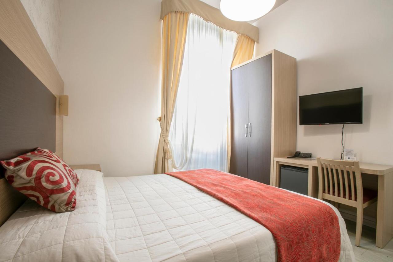 Hotel Playa Viareggio Esterno foto