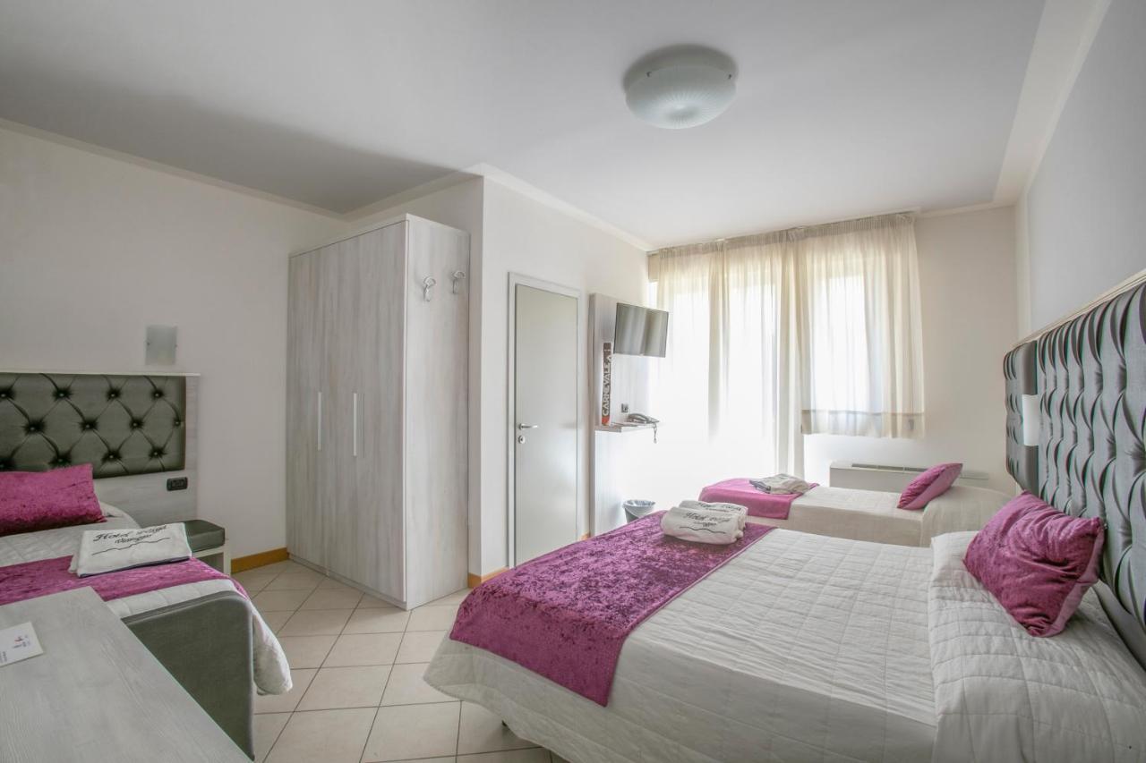 Hotel Playa Viareggio Esterno foto