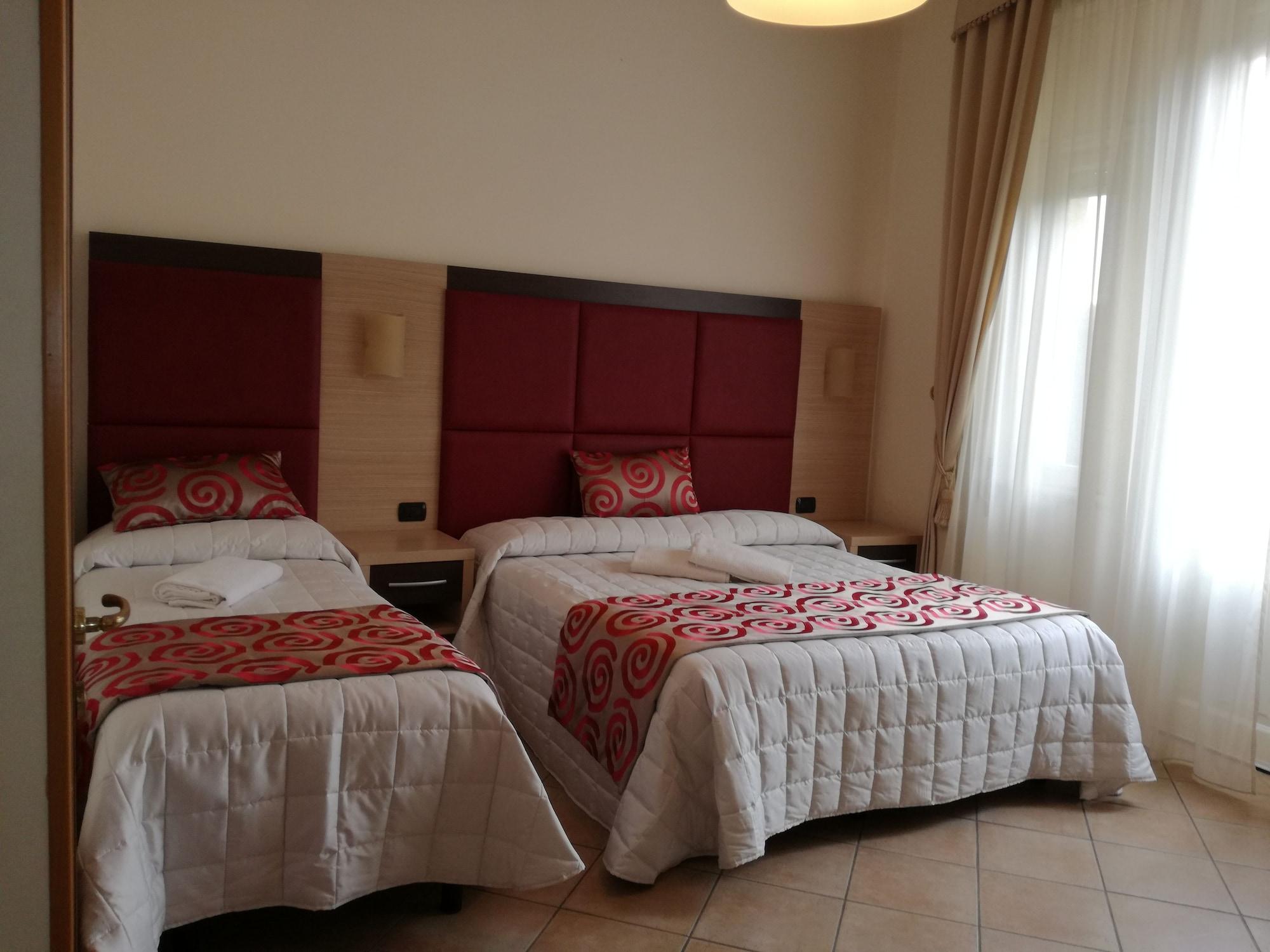 Hotel Playa Viareggio Esterno foto