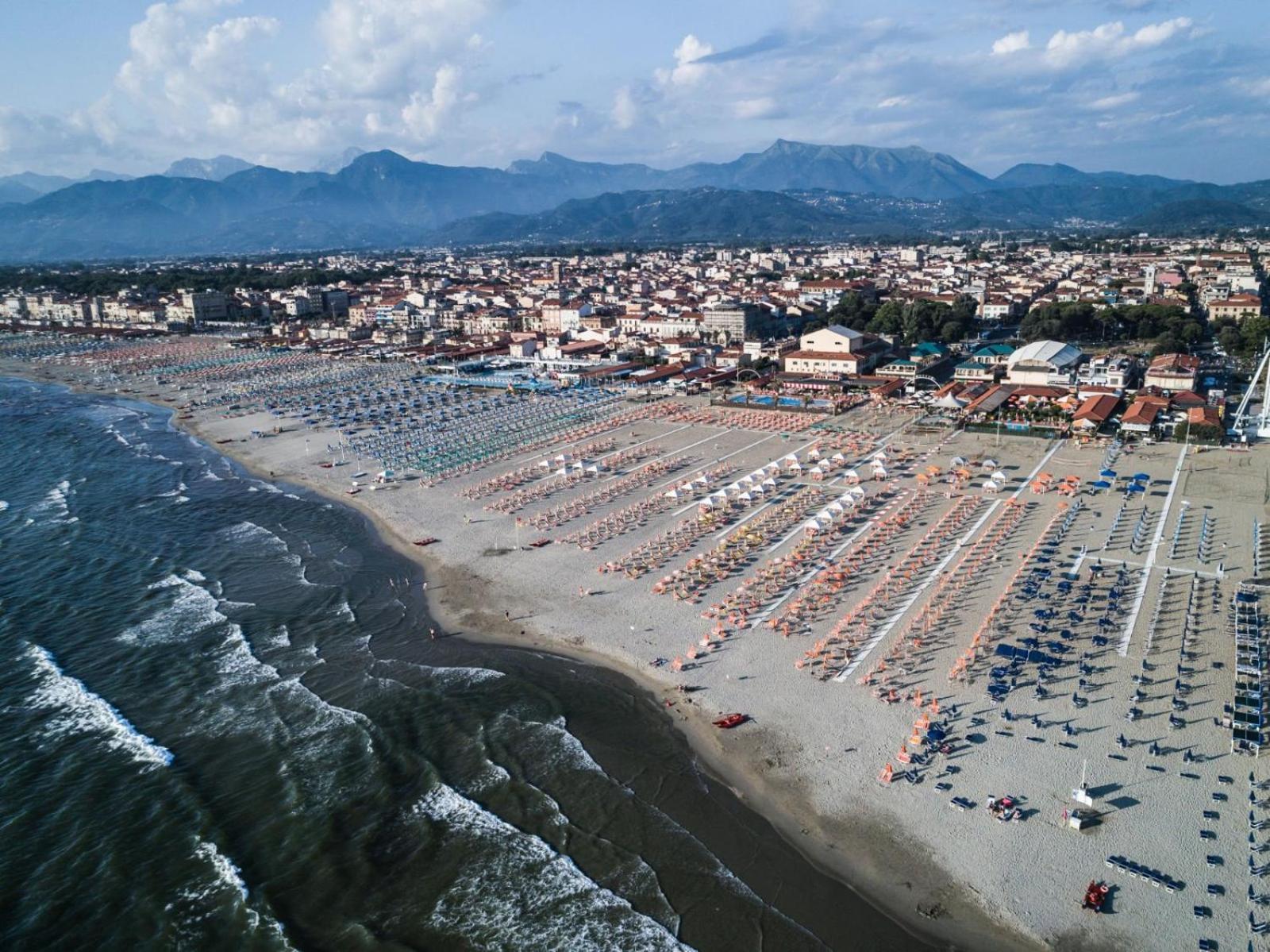Hotel Playa Viareggio Esterno foto