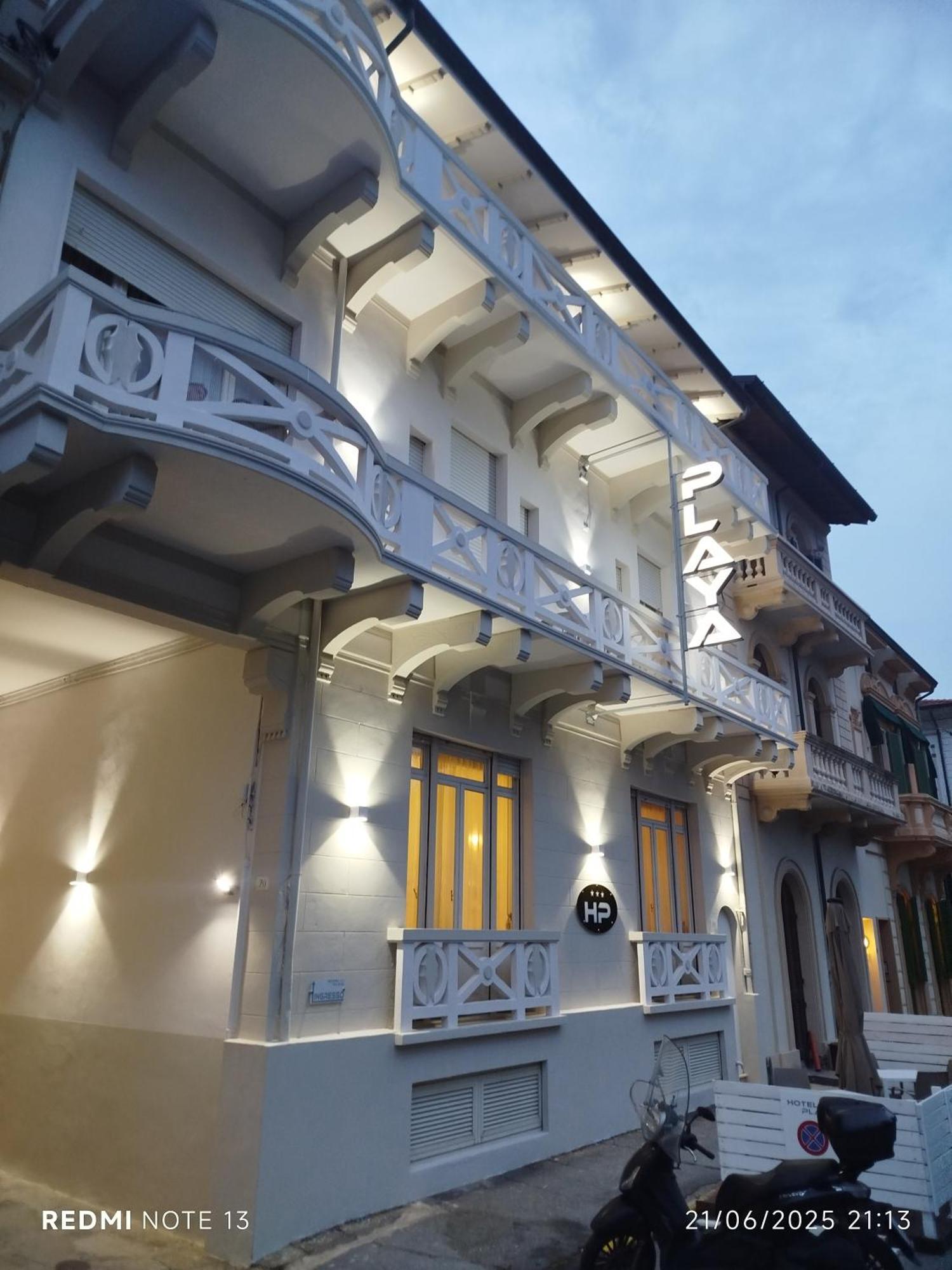 Hotel Playa Viareggio Esterno foto