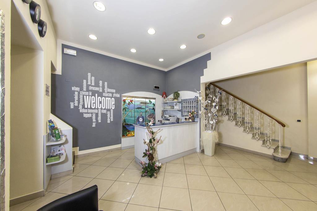 Hotel Playa Viareggio Esterno foto