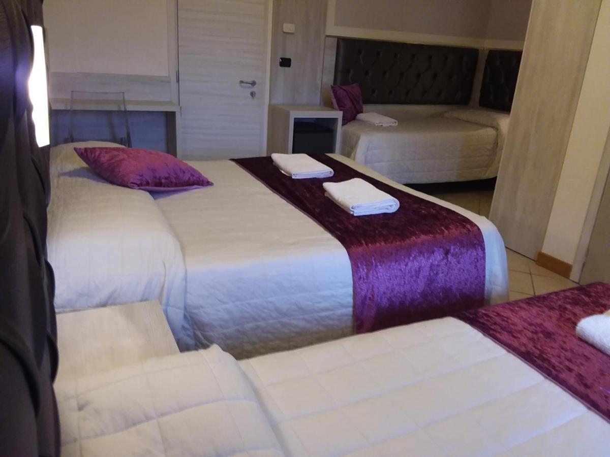 Hotel Playa Viareggio Esterno foto
